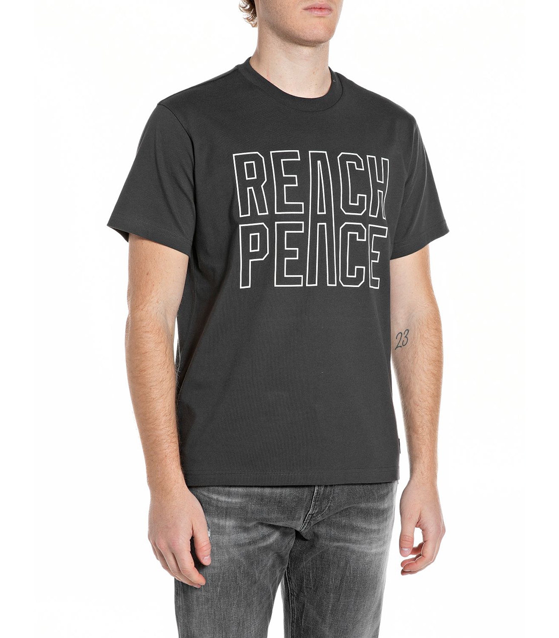 オープンエンドジャージーREACH PEACEプリントTシャツ